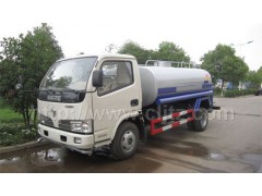 山東東風小霸王灑水車 灑水車廠家-- 湖北程力專用汽車制造有限公司
