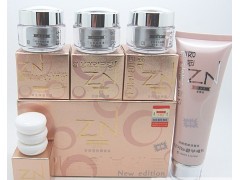韓國正品左依右4件套，左依右多效嫩膚霜-- 廣西南寧市護膚精品化妝品公司銷售部