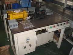 供應煙臺全自動電腦齒輪壓入機-- 龍口市東江匯金達自動化設備廠