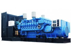供應奔馳柴油發電機組12V2000G25功率500kw15052555877-- 江蘇領馭電機有限公司