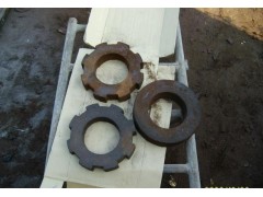 發電廠，汽輪機廠等鍋爐電站輔機設備耐磨消耗配件。-- 青島鑫泉鑄鋼加工廠