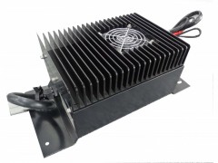 中港電力風(fēng)冷車載充電機-- 南京中港電力股份有限公司