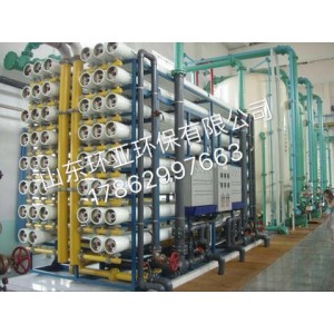 　濟(jì)南水廠小型軟化水設(shè)備加工定做