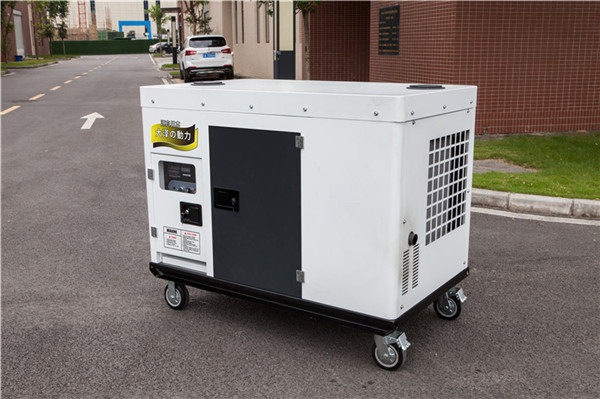 四缸25千瓦靜音柴油發電機組廠家-- 上海豹羅實業有限公司